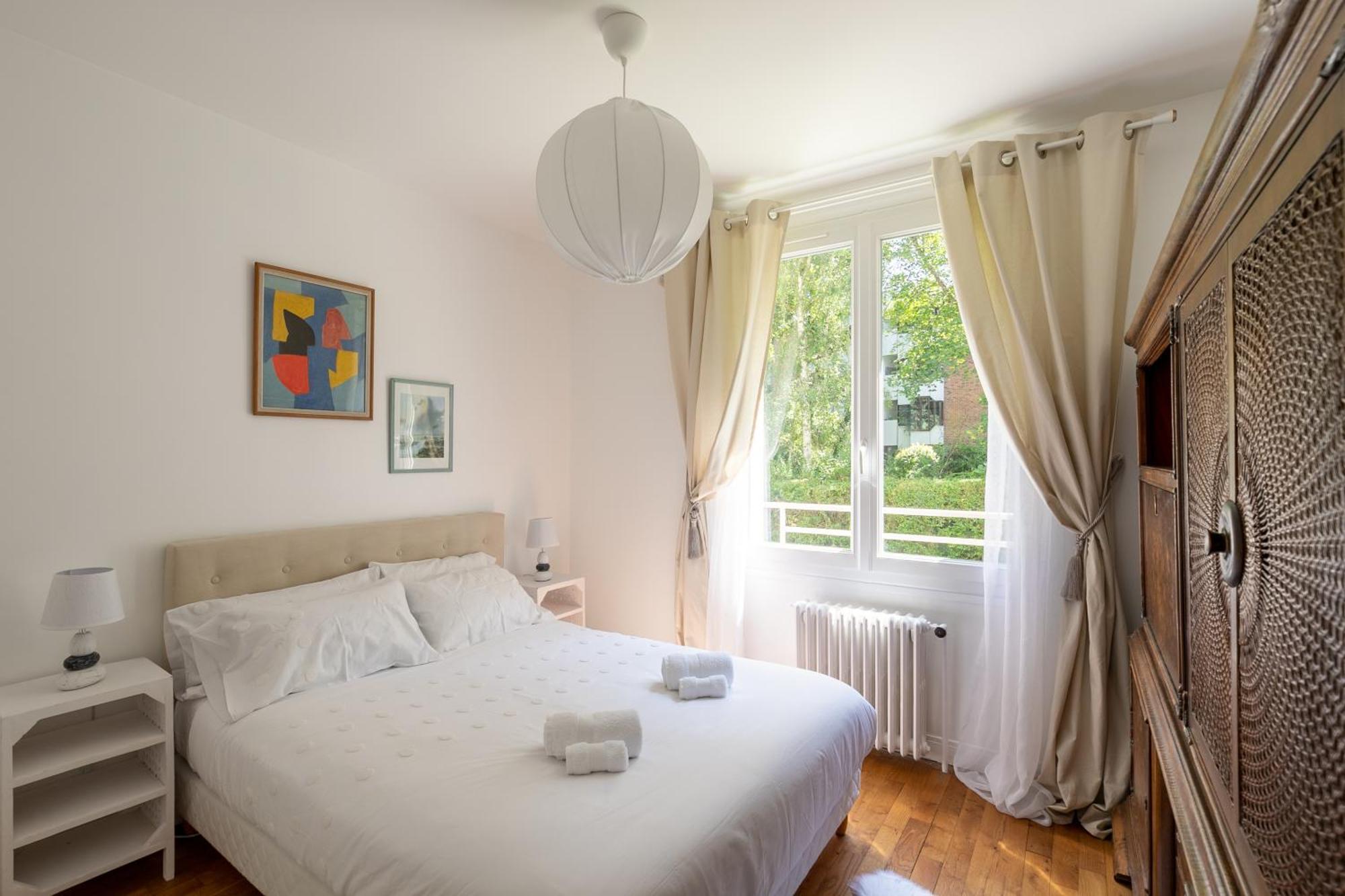 Le Chateaubriand - Calme, Balcon Et Parking ชาเตอเนย์-มาลาบรี ภายนอก รูปภาพ